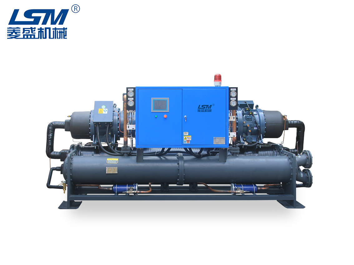 220匹螺桿式冷水機組
